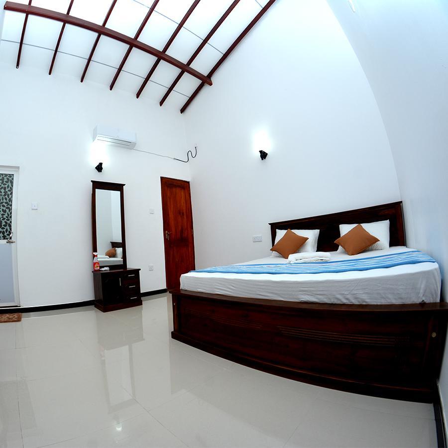 נגומבו Reshani Guest House מראה חיצוני תמונה