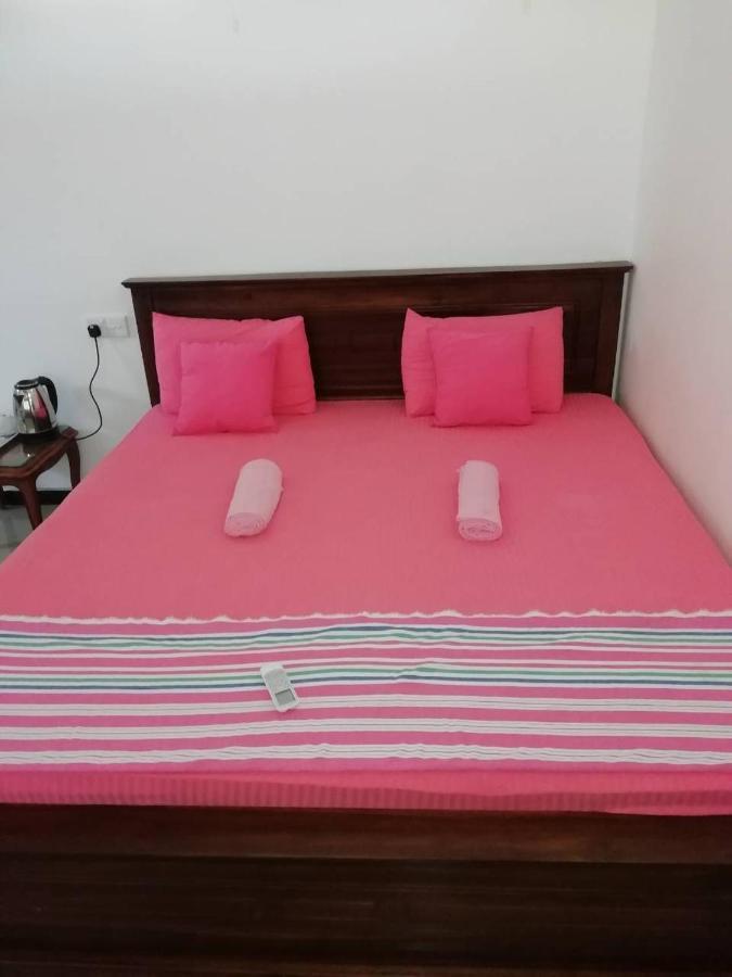 נגומבו Reshani Guest House מראה חיצוני תמונה