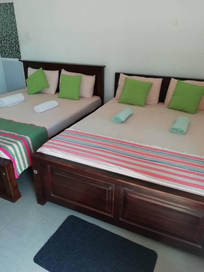 נגומבו Reshani Guest House מראה חיצוני תמונה