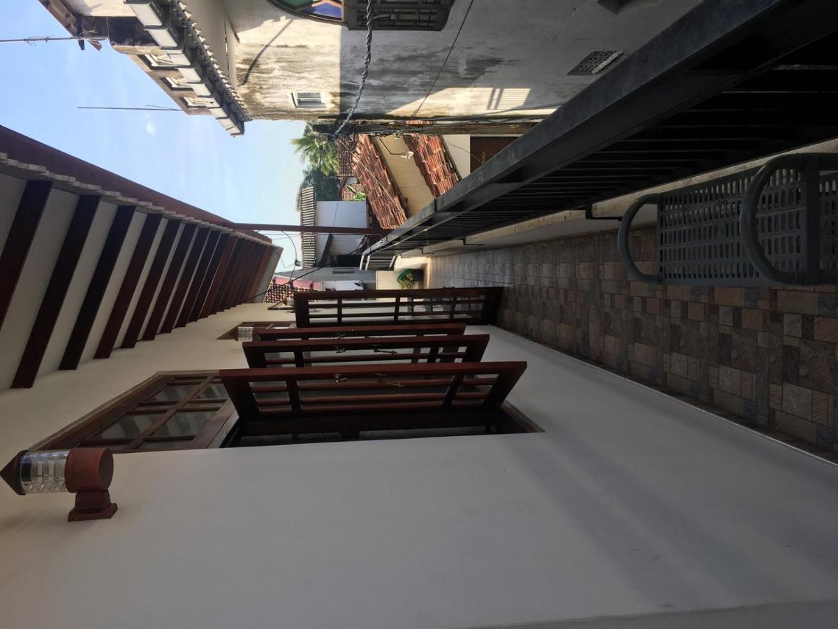 נגומבו Reshani Guest House מראה חיצוני תמונה