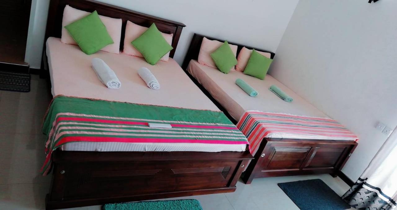 נגומבו Reshani Guest House מראה חיצוני תמונה