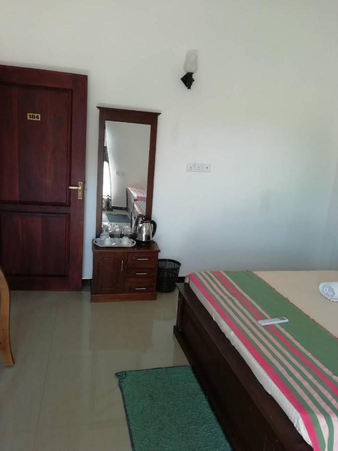 נגומבו Reshani Guest House מראה חיצוני תמונה